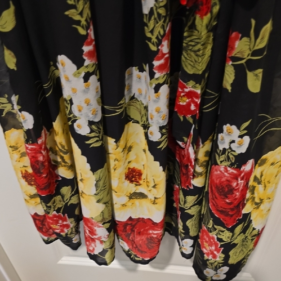 Floral Black Dress - Picture 4 of 6